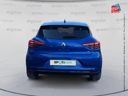 Photo 6 Renault Clio  1.6 E-Tech hybride 145ch Techno Camera GPS