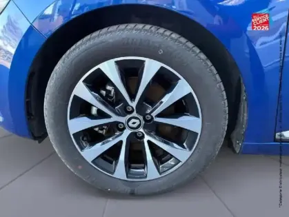 Photo 9 Renault Clio  1.6 E-Tech hybride 145ch Techno Camera GPS