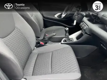 Photo 5 Toyota Yaris  70 VVT-i Dynamic 5p MY22