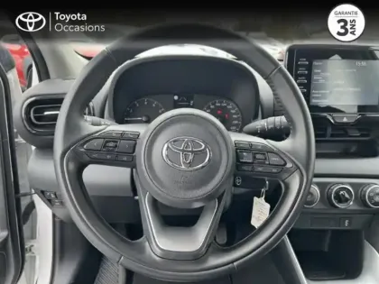 Photo 12 Toyota Yaris  70 VVT-i Dynamic 5p MY22