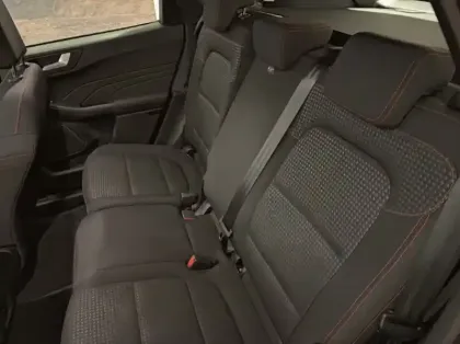 Photo 8 Ford Kuga 2.5 Duratec 190ch FHEV E85 ST-Line BVA