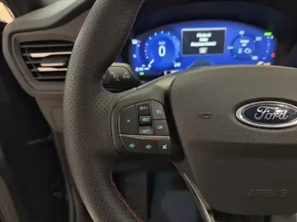 Photo 15 Ford Kuga 2.5 Duratec 190ch FHEV E85 ST-Line BVA