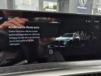 Photo 38 Peugeot 3008 III 1.2 HYBRID 145 E-DCS6 GT EXCLUSIVE