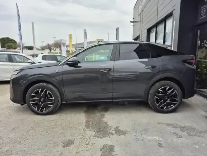 Photo 21 Peugeot 3008 III 1.2 HYBRID 145 E-DCS6 GT EXCLUSIVE