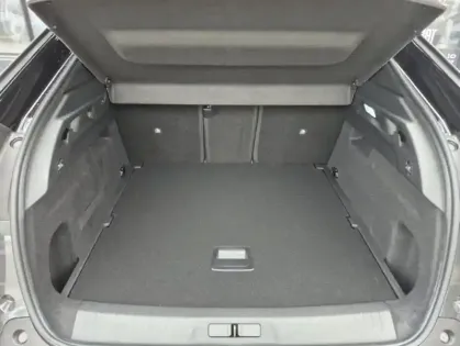 Photo 19 Peugeot 3008 III 1.2 HYBRID 145 E-DCS6 GT EXCLUSIVE