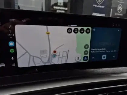 Photo 8 Peugeot 3008 III 1.2 HYBRID 145 E-DCS6 GT EXCLUSIVE