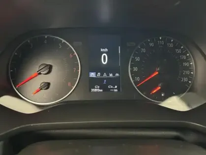 Photo 16 Renault Captur 1.0 TCe 90ch Business + Attelage