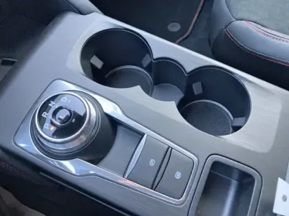 Photo 7 Ford Kuga 2.5 Duratec 180ch Hybrid FlexiFuel ST-Line X Powershift