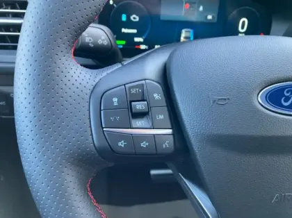 Photo 16 Ford Kuga 2.5 Duratec 180ch Hybrid FlexiFuel ST-Line X Powershift