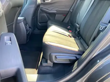 Photo 8 Ford Kuga 2.5 Duratec 180ch Hybrid FlexiFuel ST-Line X Powershift