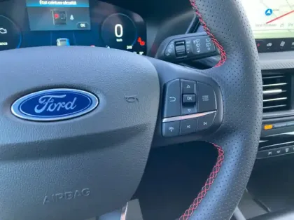 Photo 39 Ford Kuga Gén. III Ph2 ST-Line 5