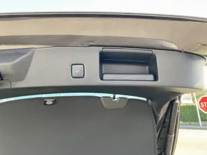 Photo 18 Ford Kuga 2.5 Duratec 180ch Hybrid FlexiFuel ST-Line X Powershift