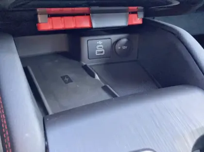 Photo 17 Ford Kuga 2.5 Duratec 180ch Hybrid FlexiFuel ST-Line X Powershift