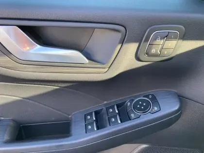 Photo 29 Ford Kuga Gén. III Ph2 Active X 5