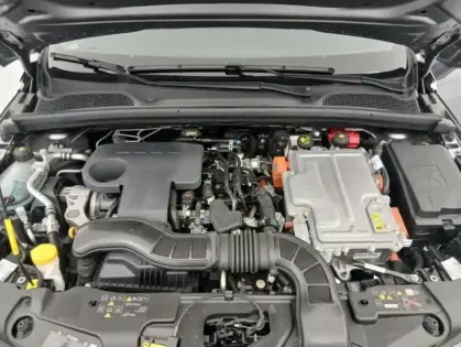 Photo 18 Renault Clio V E-Tech full hybrid 145 ch GSR2 Techno