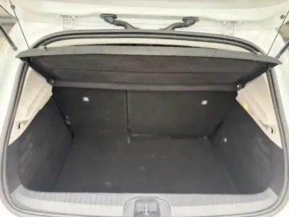 Photo 28 Renault Clio Gén. V (BJA) Ph1 Business 5