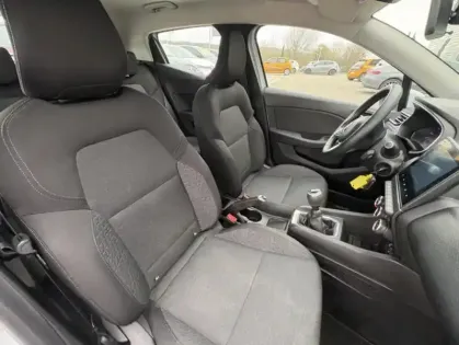 Photo 24 Renault Clio Gén. V (BJA) Ph1 Business 5