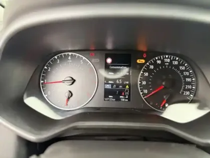 Photo 9 Renault Clio Gén. V (BJA) Ph1 Business 5