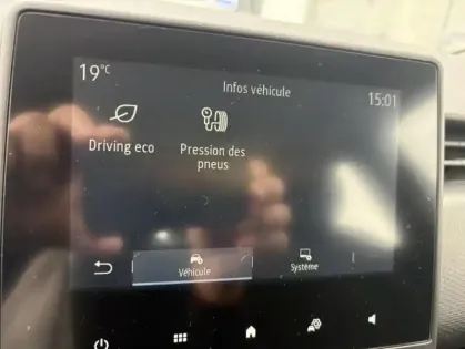 Photo 16 Renault Clio Gén. V (BJA) Ph1 Business 5