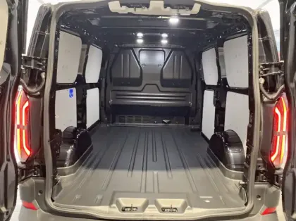 Photo 8 Ford Custom Gén. II Ph1 Trail 1