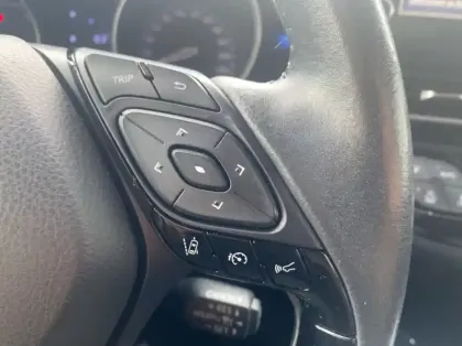 Photo 16 Toyota C-HR 122h Graphic 2WD E-CVT MY20