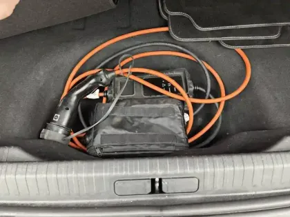 Photo 14 Citroën C4 e- 136 ch Automatique