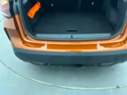 Photo 5 Citroën C4 e- 136 ch Automatique