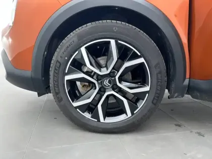 Photo 12 Citroën C4 e- 136 ch Automatique