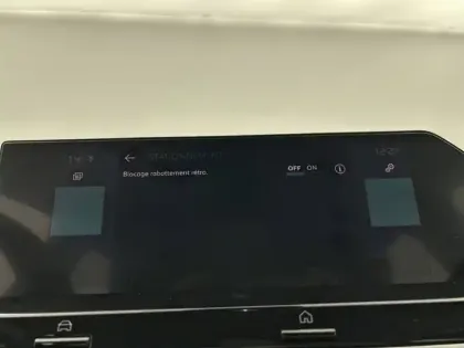 Photo 28 Citroën C4 e- 136 ch Automatique