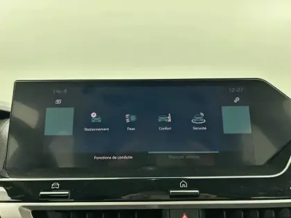 Photo 27 Citroën C4 e- 136 ch Automatique
