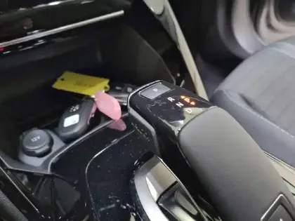 Photo 47 Peugeot 2008  PureTech 130 S&S EAT8