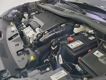 Photo 81 Peugeot 2008  PureTech 130 S&S EAT8