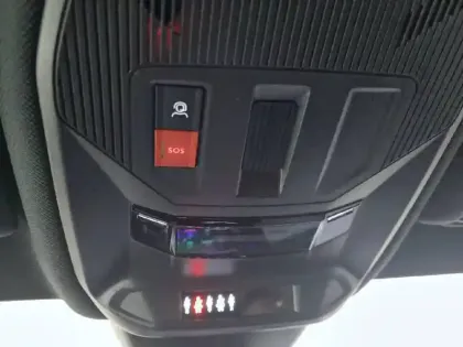 Photo 63 Peugeot 308  PHEV 180 e-EAT8