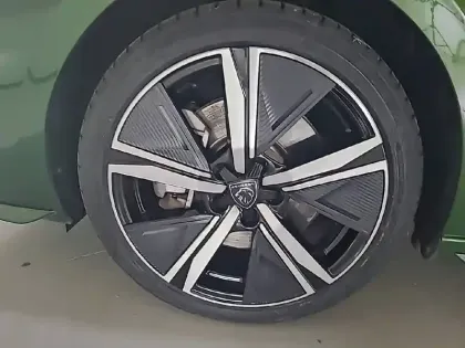 Photo 14 Peugeot 308 Gén. III Ph1 GT 5