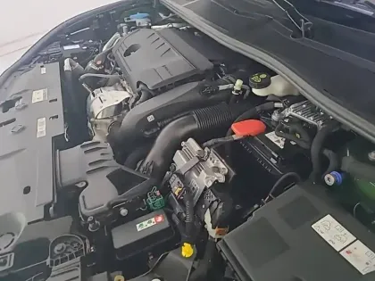 Photo 51 Peugeot 308  PHEV 180 e-EAT8