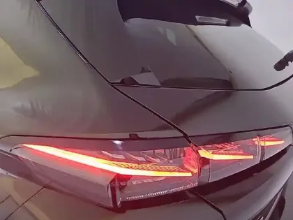 Photo 70 Peugeot 308  Hybrid 145 e-DCS6