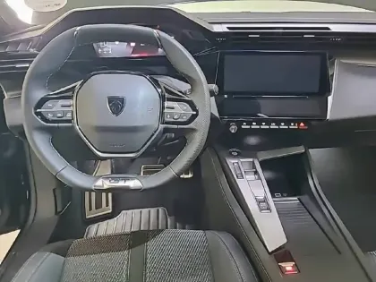 Photo 92 Peugeot 308  Hybrid 145 e-DCS6