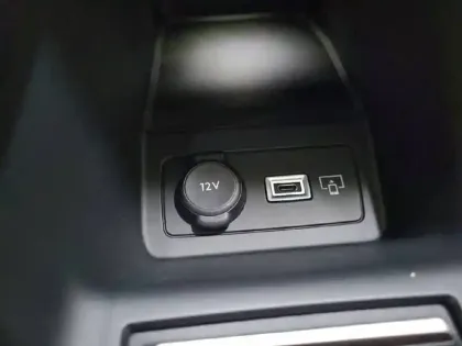 Photo 110 Peugeot 308  Hybrid 145 e-DCS6