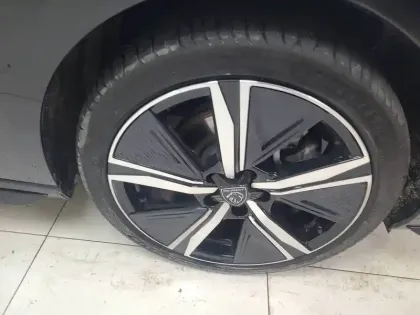 Photo 8 Peugeot 308  Hybrid 145 e-DCS6