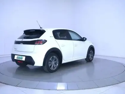 Photo 72 Peugeot 208  Electrique 50 kWh 136ch