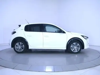 Photo 71 Peugeot 208  Electrique 50 kWh 136ch