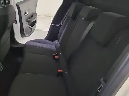 Photo 11 Peugeot 208  Electrique 50 kWh 136ch