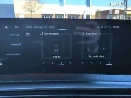 Photo 25 Peugeot 3008  Electrique 210 ch 73 kWh