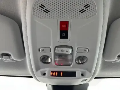 Photo 25 Peugeot 208  Hybrid 100 e-DCS6