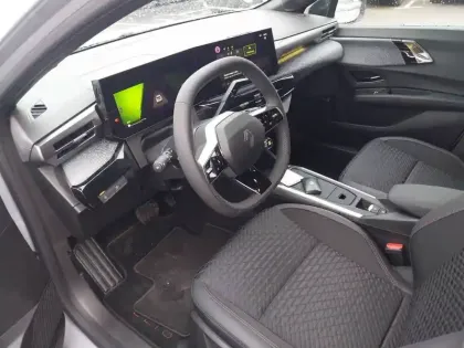 Photo 19 Renault Clio  E-Tech full hybrid 160 ch