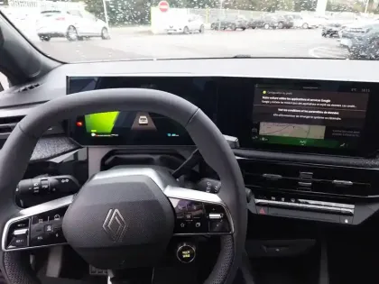 Photo 9 Renault Clio  E-Tech full hybrid 160 ch