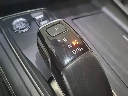 Photo 50 Peugeot 508  Hybrid4 360 e-EAT8 Peugeot Sport Engineered