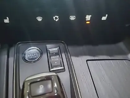 Photo 98 Peugeot 508  Hybrid4 360 e-EAT8 Peugeot Sport Engineered