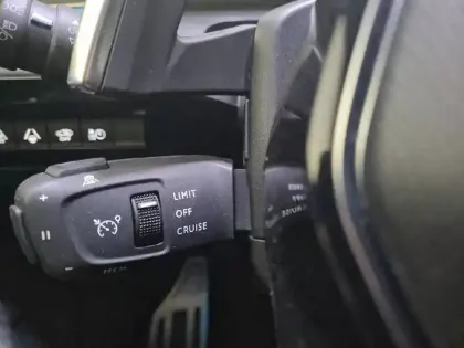 Photo 101 Peugeot 508  Hybrid4 360 e-EAT8 Peugeot Sport Engineered