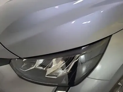 Photo 15 Peugeot 208  PureTech 100 S&S EAT8